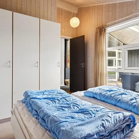 Falka - 300m From The Sea By Interhome 度假居 *