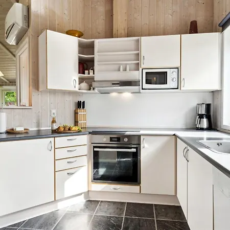 Falka - 300m From The Sea By Interhome 度假居 *