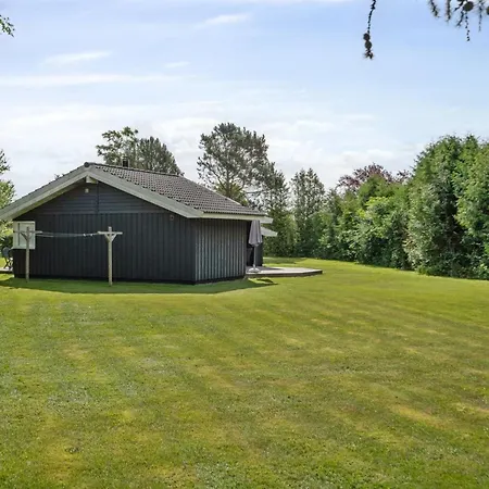 Holiday home Falka - 300m From The Sea By Interhome Borkop