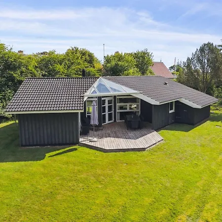 Falka - 300m From The Sea By Interhome Vakantiehuis Børkop