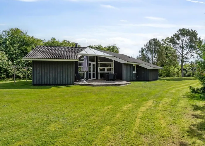 Holiday home Falka - 300m From The Sea By Interhome Borkop