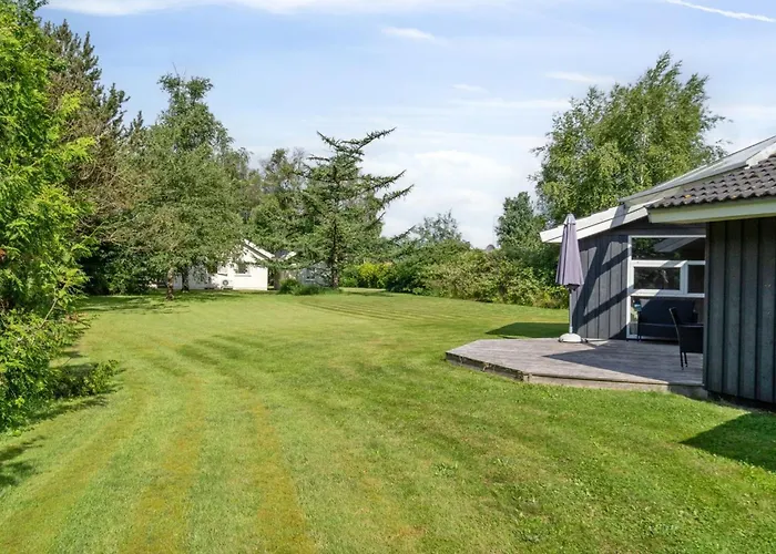 Falka - 300m From The Sea By Interhome Borkop